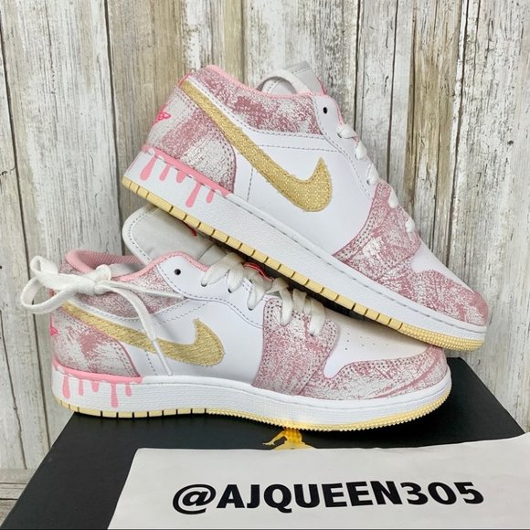 Air Jordan 1 Low GS Arctic Punch Paint CW7104-601  Air Jordan 1 Low Arctic Punch Paint Drip GS